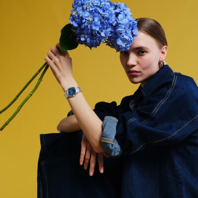 Montre Swatch Blossom Time Petal Frenzy vue 5