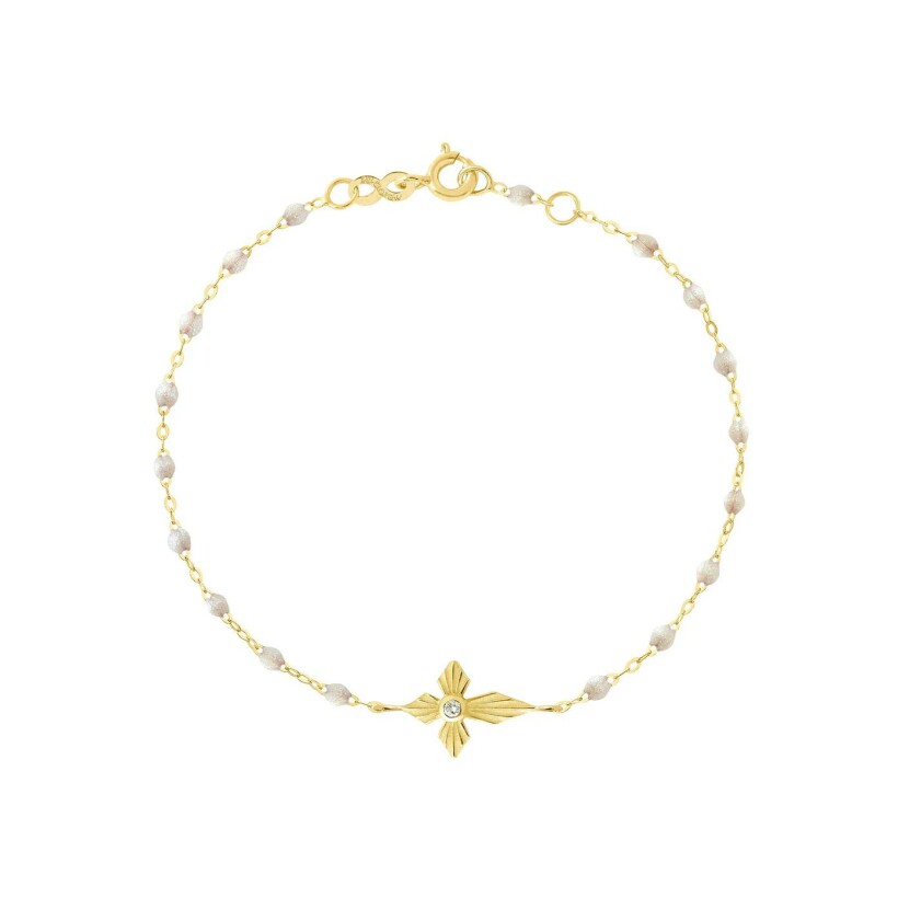 Bracelet Gigi Clozeau Croix lumière en or jaune, résine opale et diamant, 17cm