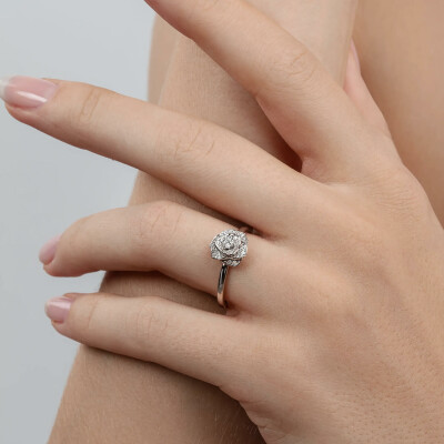 Bague Piaget Rose en or blanc et diamants