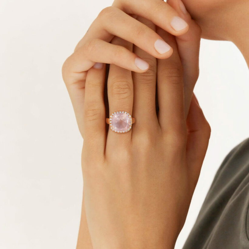 Bague Poiray Filles Antik en or rose et quartz rose