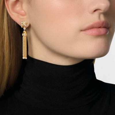 Chaumet Bee de Chaumet Pompon earrings, yellow gold and diamonds
