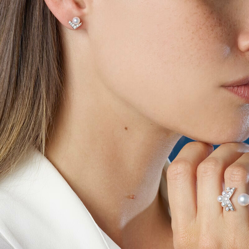 Boucles d'oreilles Chaumet Joséphine Aigrette en or blanc, perle et diamants