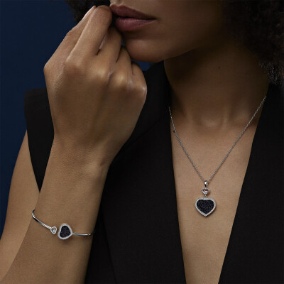 Bracelet Jonc Chopard Happy Hearts en or blanc, diamants et aventurine (M)