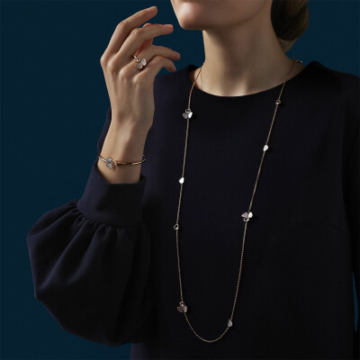 Bracelet jonc Chopard Happy Hearts Wings en or rose, nacre et diamant, taille M