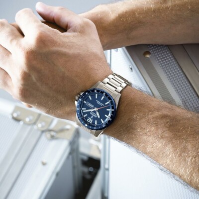 Montre Festina Titane F20698/2