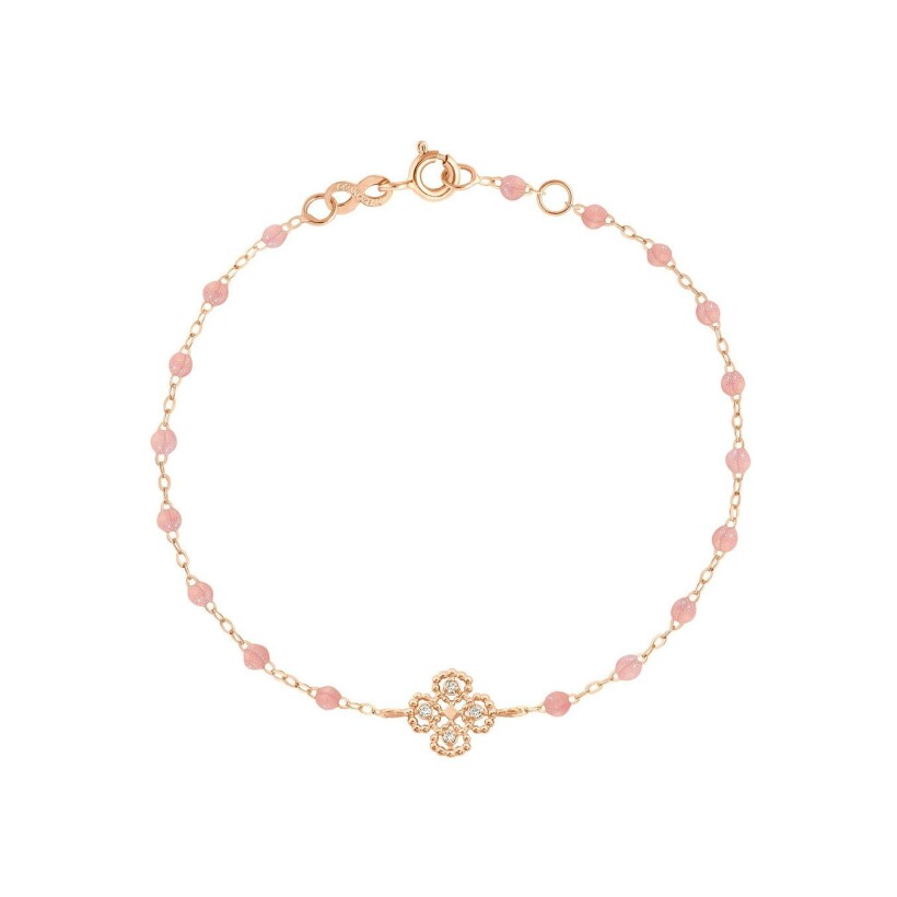 Bracelet Gigi Clozeau Lucky Trèfle en or rose, résine Blush et diamants, taille 17cm