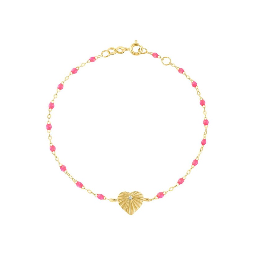 Bracelet Gigi Clozeau Coeur Lumière en or jaune, résine rose fluo et diamant, 17cm