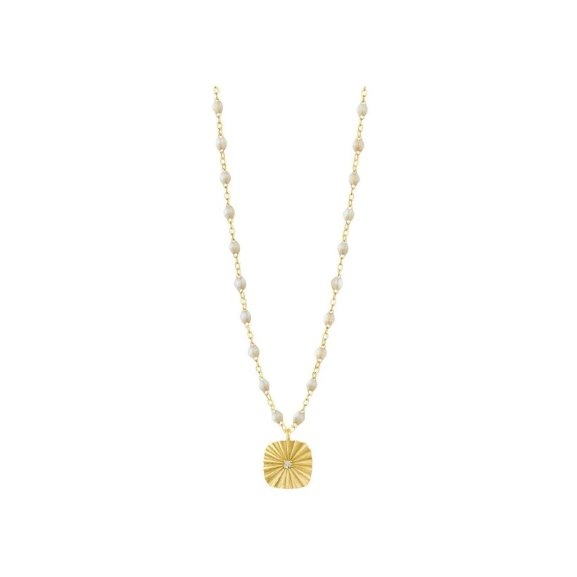 Collier Gigi Clozeau Miss Lumière en or jaune, résine opale et diamant, 42cm