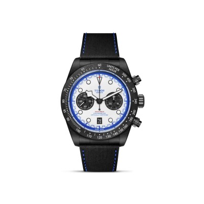 Montre TUDOR Black Bay Chrono, boîtier en carbone noir, 42 mm, cadran « racing white »