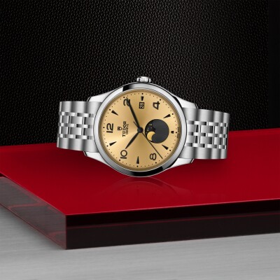 TUDOR 1926 Luna watch 39mm steel case, Moon phase indicator