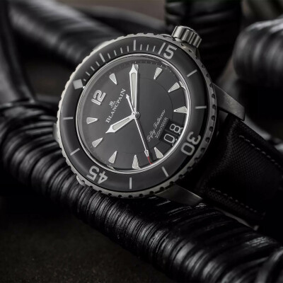 Montre Blancpain Fifty Fathoms Grande Date