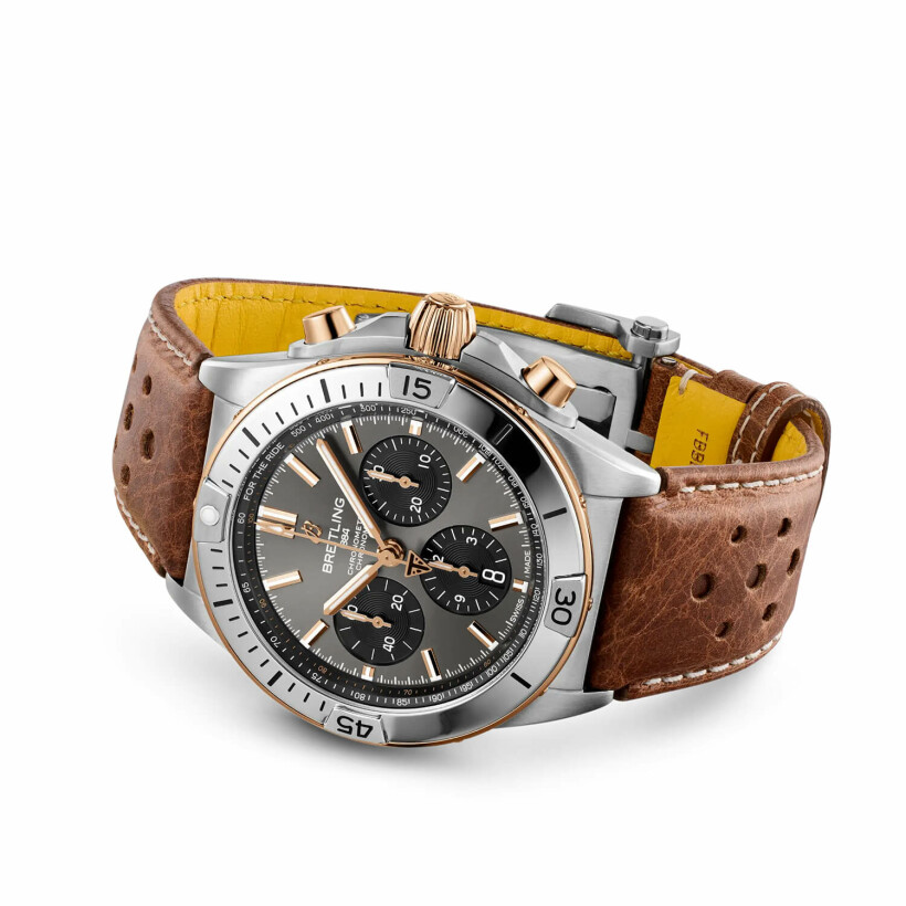 Montre Breitling Chronomat B01 Chronograph 42 Triumph