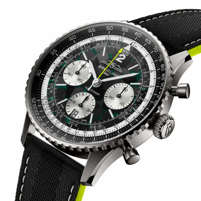 Montre Breitling Navitimer B01 Chronograph 43 Aston Martin Aramco Formula One™ Team Édition Limitée EB01381A1B1X1