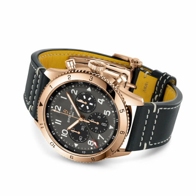 Montre Breitling Super AVI B04 Chronograph GMT 46 P-51 Mustang