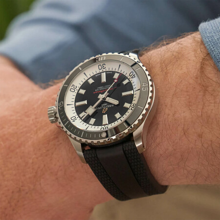 Montre Breitling Superocean Automatic 42