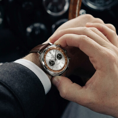Montre Breitling Top Time B01 Chronograph 41 Tribute to Aston Martin DB5 Édition Limitée