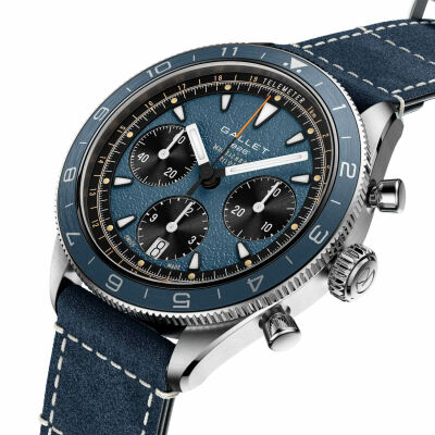 Gallet Multichron Pilot Chronograph 42 watch
