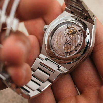 Montre Girard-Perregaux Laureato 42mm