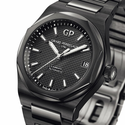 Girard-Perregaux Laureato 42mm watch