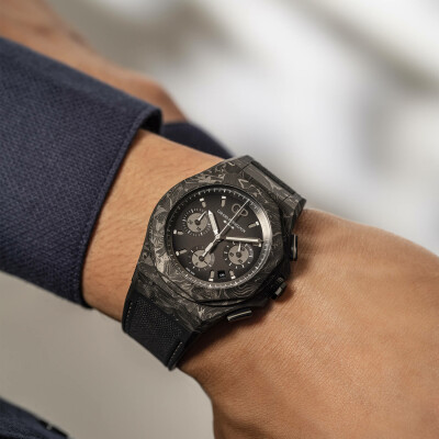 Montre Girard-Perregaux Laureato Absolute 8Tech