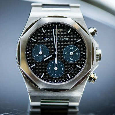 Montre Girard-Perregaux Laureato Chronograph 42mm