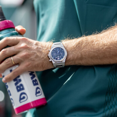 Montre Girard-Perregaux Laureato Chronograph 42mm