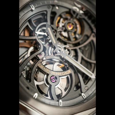 Montre Girard-Perregaux Laureato Skeleton