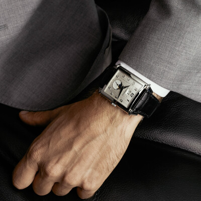 Montre Girard-Perregaux Vintage 1945 XXL Large Date and Moon Phases