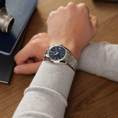 Montre Grand Seiko Heritage Collection "Shūbun" SBGH353