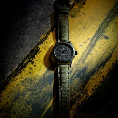 Montre HAMILTON x Call of Duty Modern Warfare 4 Khaki Fiel Mechanical Édition Spéciale H70475930