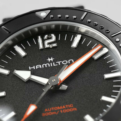 Montre Hamilton Khaki Navy Frogman Auto H77455330