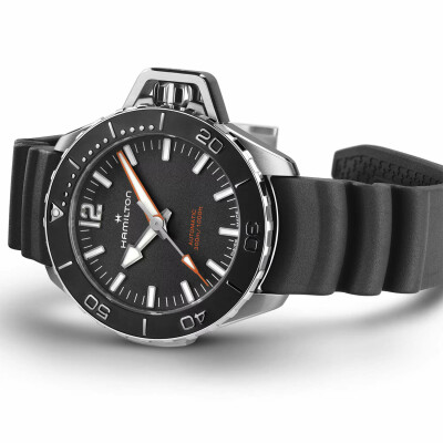 Montre Hamilton Khaki Navy Frogman Auto H77455330