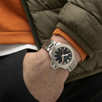 Montre HAMILTON Khaki Navy Frogman Auto H77485130