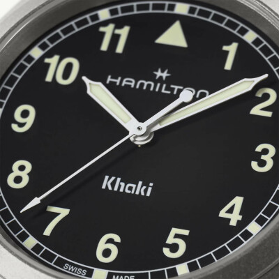 Montre Hamilton Khaki Field Quartz 38mm H69401130