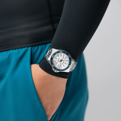 Montre HAMILTON Khaki Navy Scuba Automatic 40mm H82425110
