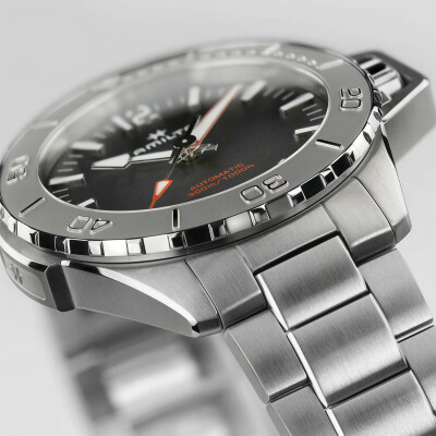 Montre HAMILTON Khaki Navy Frogman Auto H77815130