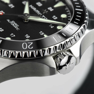Montre Hamilton Khaki Navy Scuba Auto H82515330