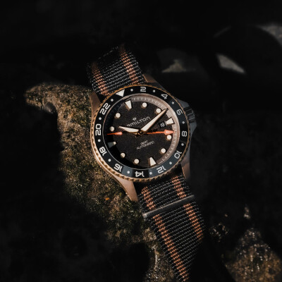 Montre Hamilton Khaki Navy Scuba Automatic GMT 43mm H82565930