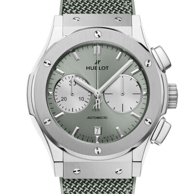 Montre Hublot Classic Fusion Chronograph Titanium Sage Green 45mm