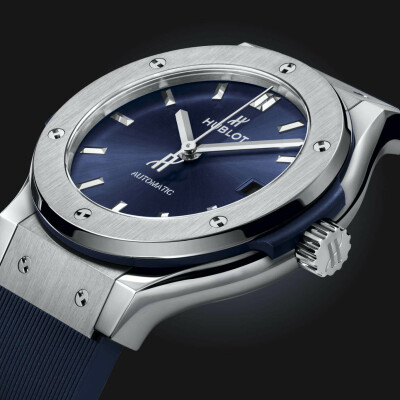 Montre Hublot Classic Fusion Titanium Blue 38mm