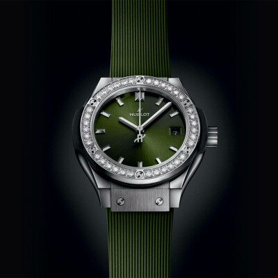 Hublot Classic Fusion Titanium Green Diamonds 38mm watch