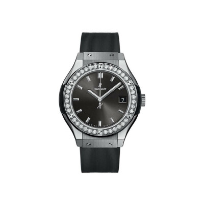 Montre Hublot Classic Fusion Racing Grey Titanium Diamonds 33mm