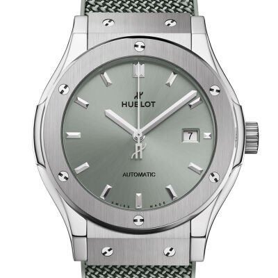 Montre Hublot Classic Fusion Titanium Sage Green 42mm
