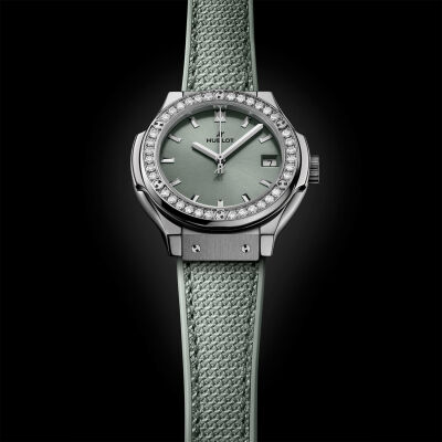 Montre Hublot Classic Fusion Titanium Sage Green Diamonds 33mm