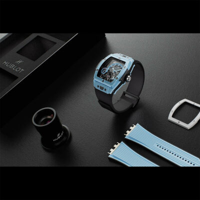 Montre Hublot Spirit of Big Bang Tourbillon 5-Day Power Reserve Sky Blue Ceramic