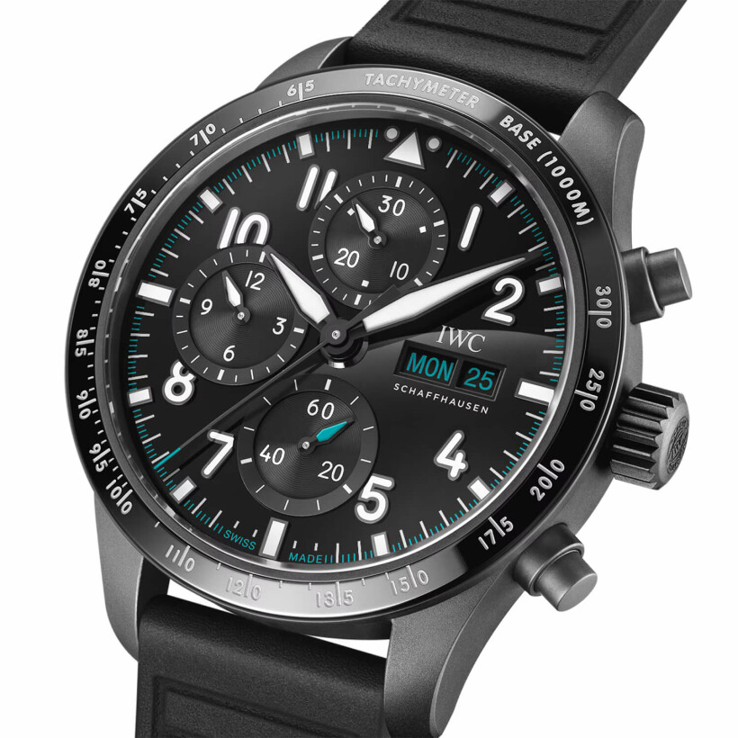 IWC Schaffhausen Pilot's Watch Chronograph Performance 41 Mercedes-AMG PETRONAS Formula One™ Team