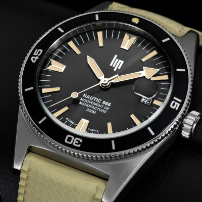 Montre Lip Nautic 666 Automatique Manufacture 39mm 676054