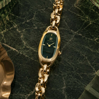 Montre MARCH LA.B OBLONGUE Electrique - Drapée Emerald - Gourmette Acier dorée