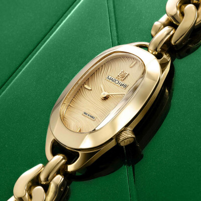 Montre MARCH LA.B OBLONGUE Electrique - Drapée Gold - Gourmette Acier dorée