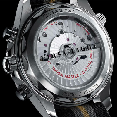 Montre OMEGA Seamaster Diver 300M Chronograph 007 First Light